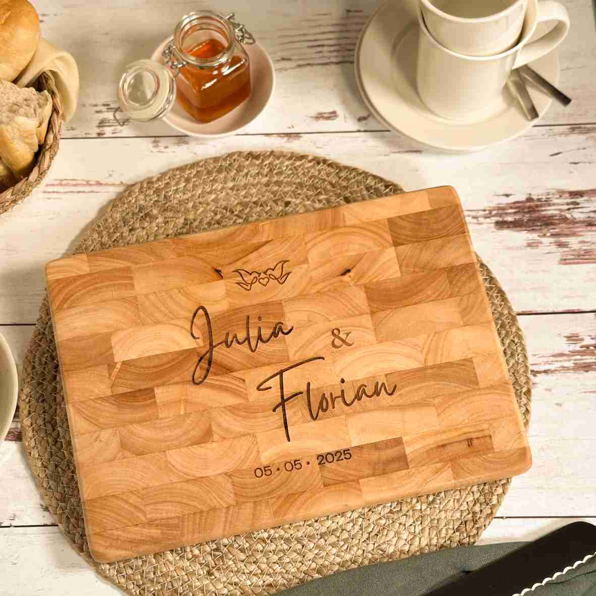 Personalisiertes Schneidebrett Hochzeit mit Namen