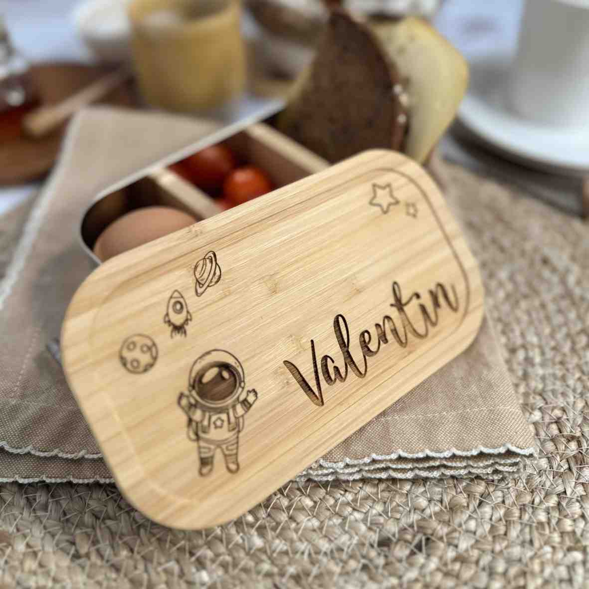 Personalisierte Brotdose mit Astronaut und Namensgravur