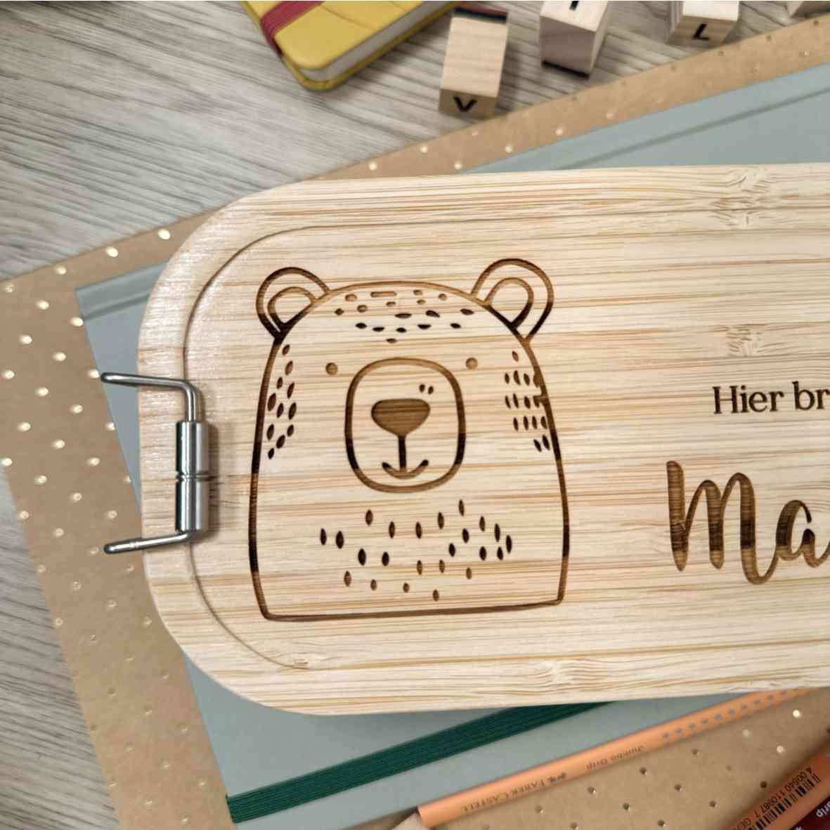 Personalisierte Brotdose mit Bär und Namensgravur