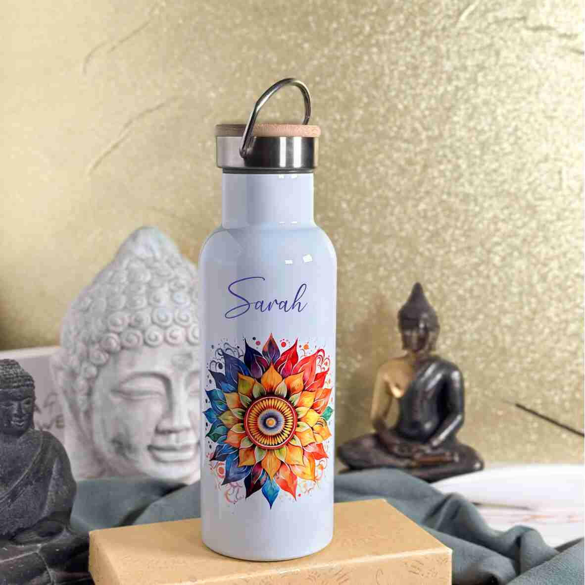 Thermoflasche weiß Mandala bunt.