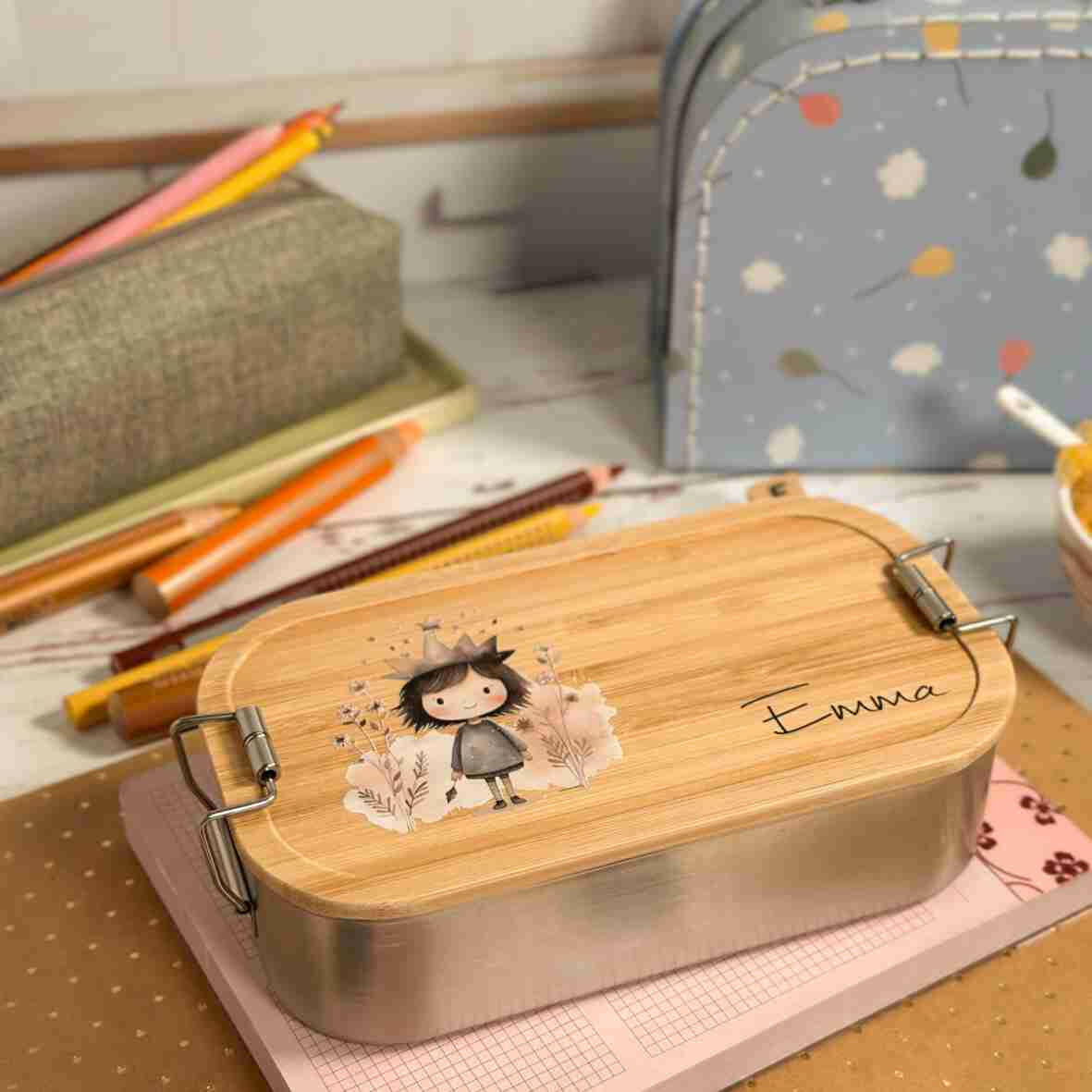 Personalisierte Brotdose Little Princess, farbig bedruckt - Edelstahl mit Bambusdeckel.