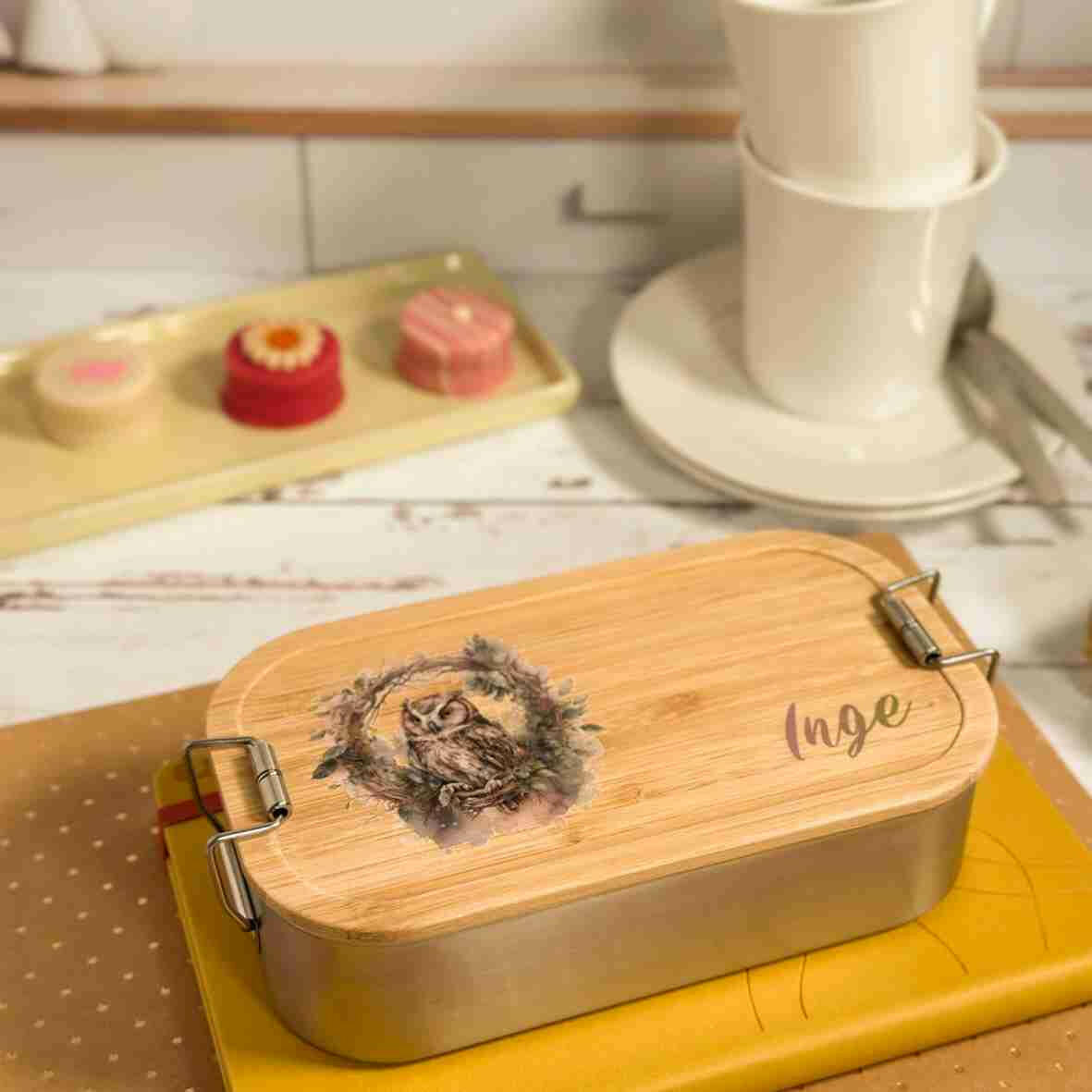 Personalisierte Brotdose Eule, farbig bedruckt - Edelstahl mit Bambusdeckel.