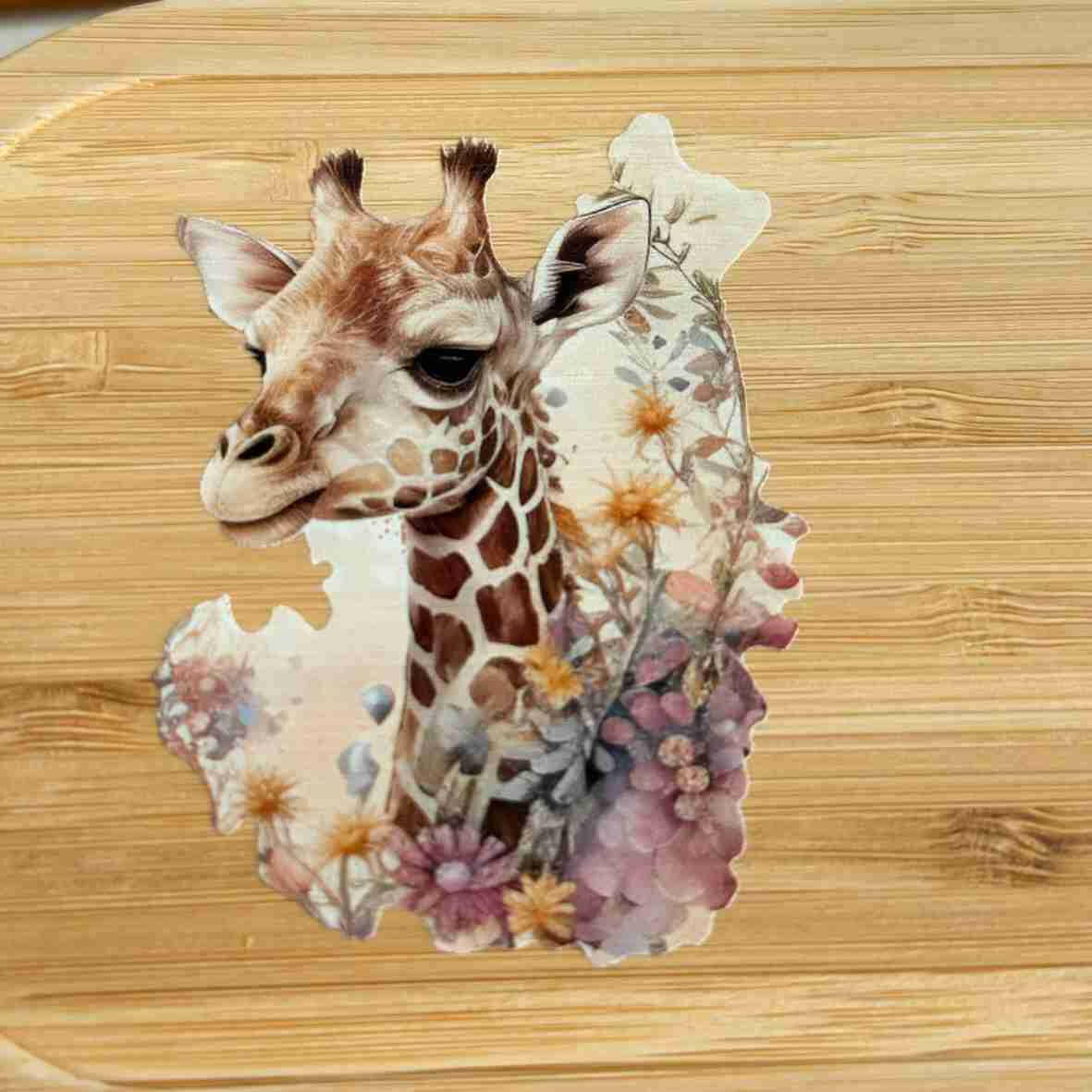 Personalisierte Brotdose Giraffe, farbig bedruckt - Edelstahl mit Bambusdeckel.