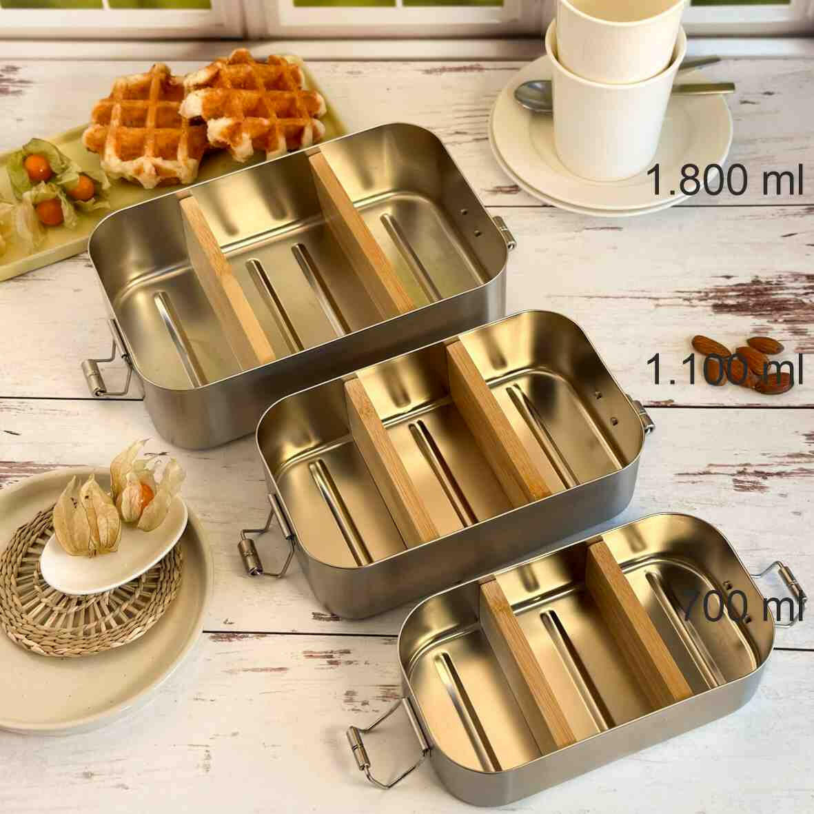 Personalisierte Brotdose Löwe - Edelstahl mit Bambusdeckel.