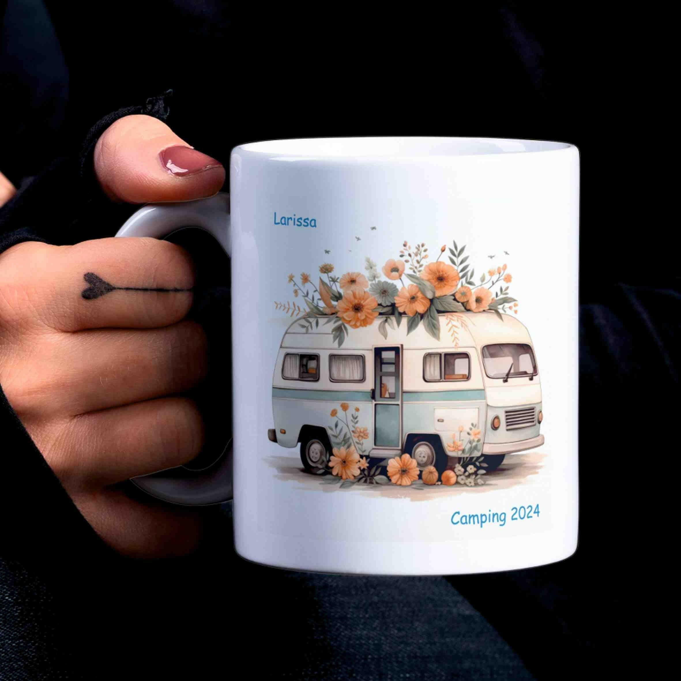 Personalisierte Tasse Camping 2024.