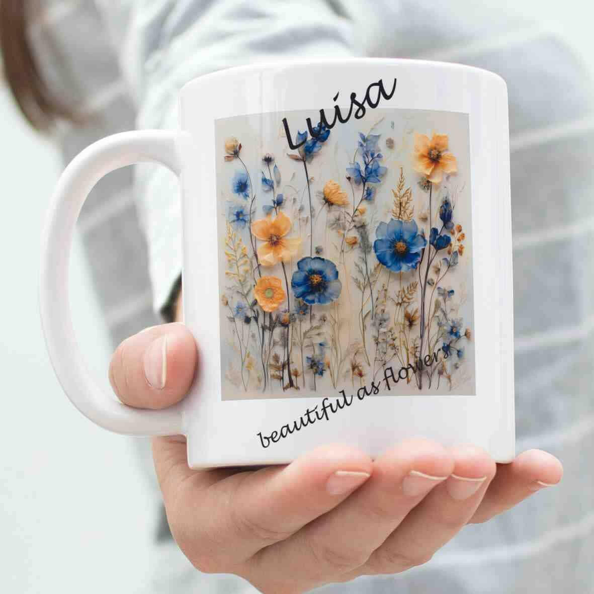 Personalisierte Tasse gepresste Kornblumen-Grafik.