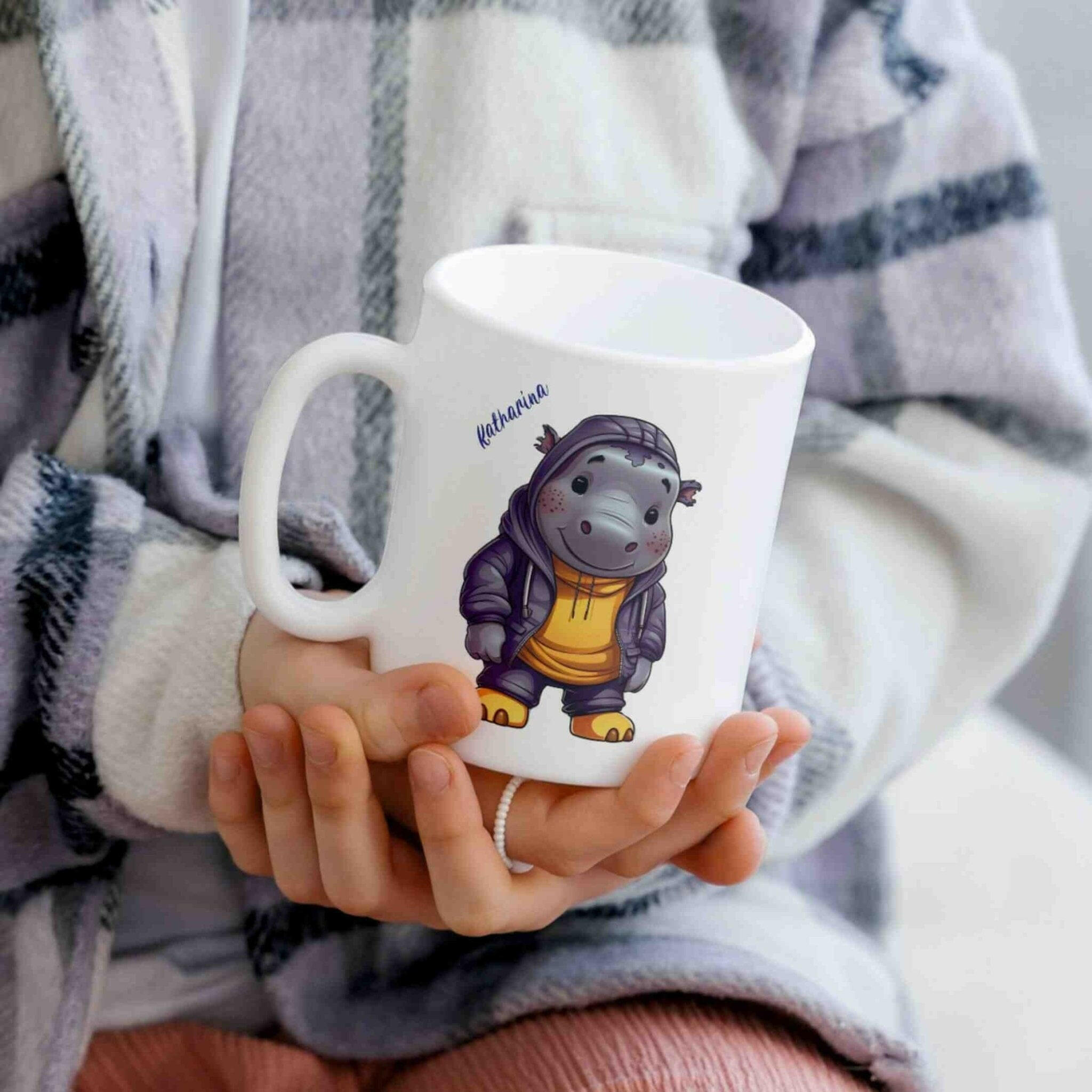 Personalisierte Tasse Hippo-Grafik.