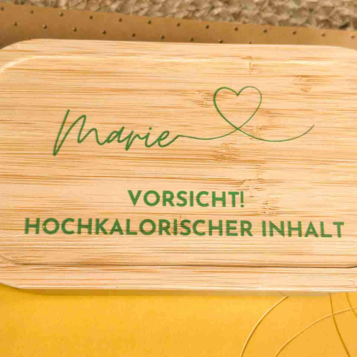 Personalisierte Brotdose - Name, Herz, Spruch Grün.