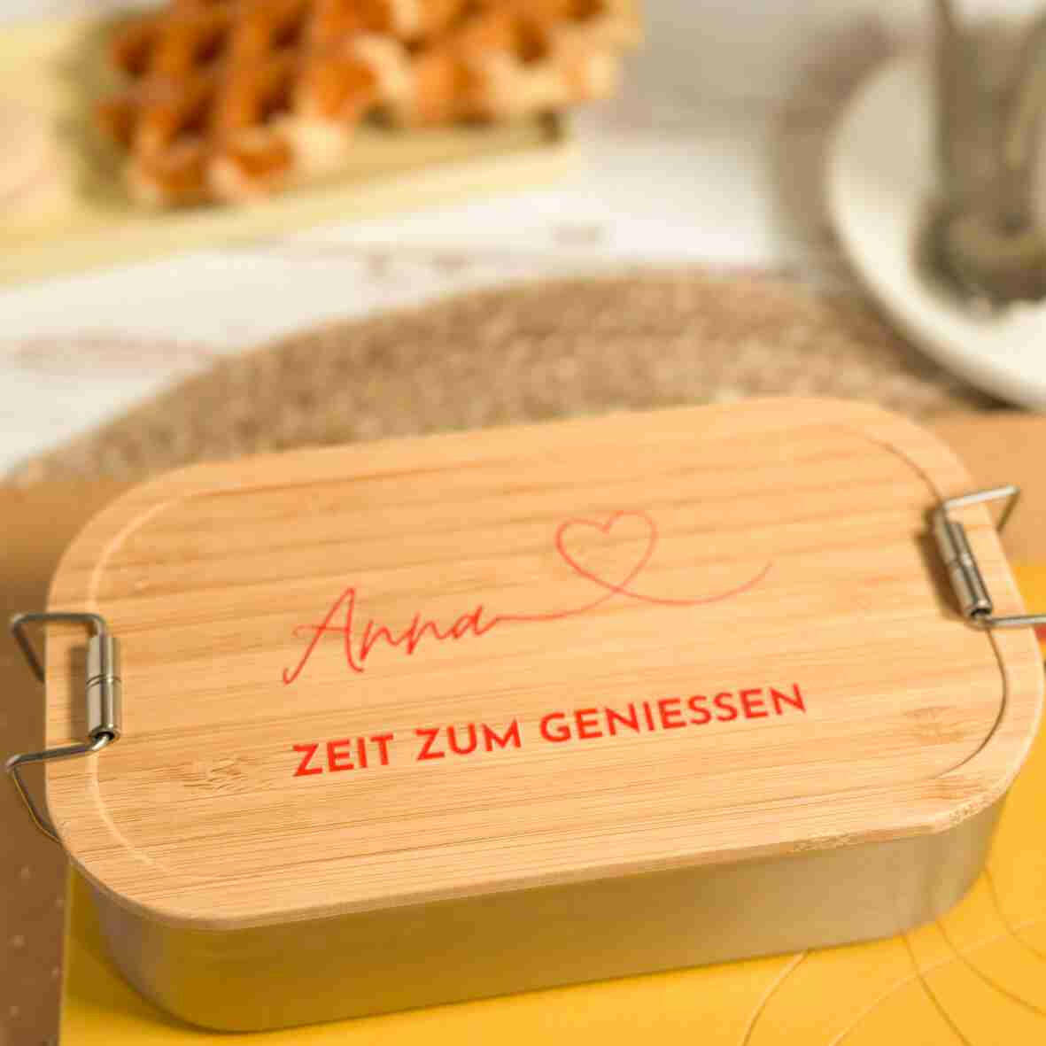 Personalisierte Brotdose - Name, Herz, Spruch ROT.