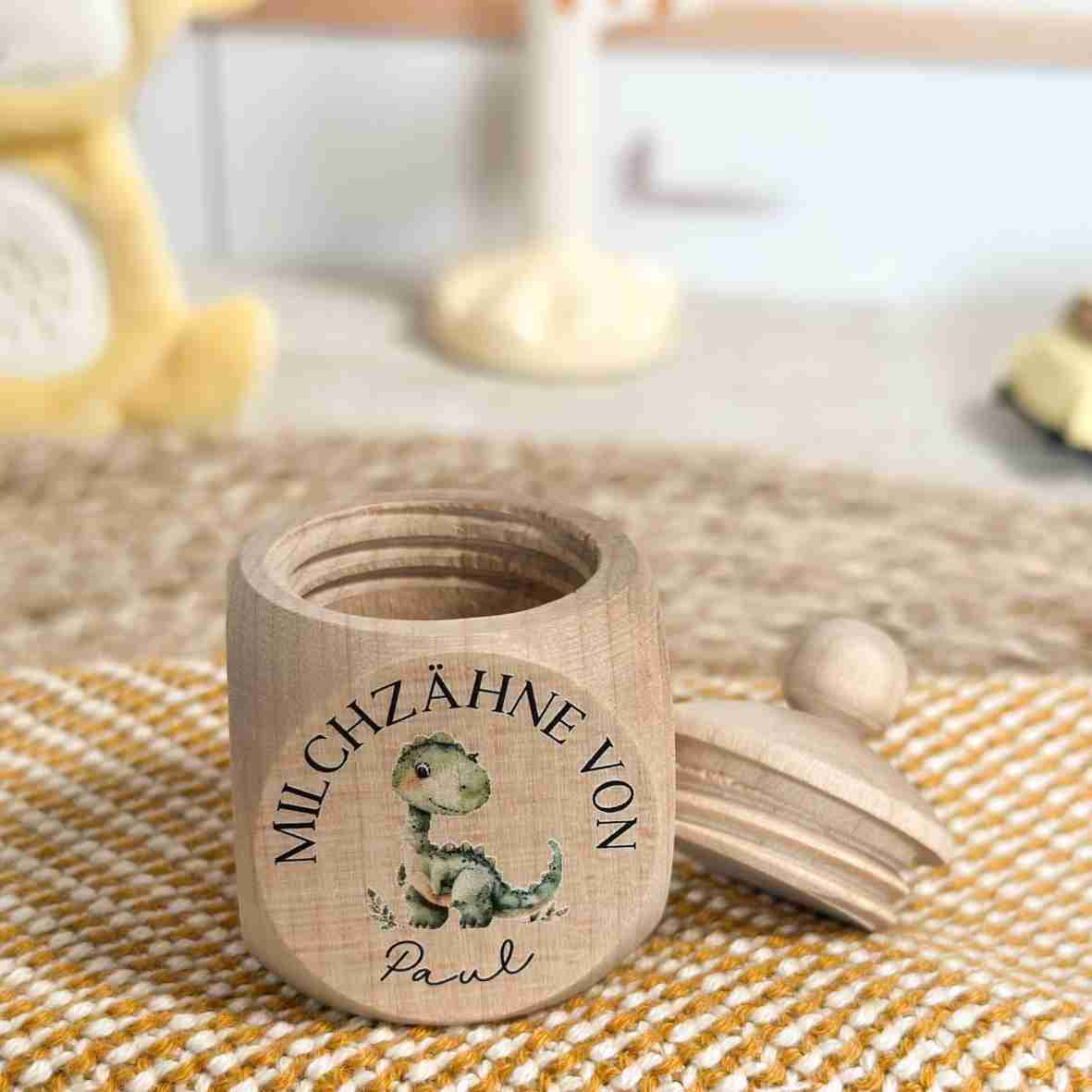 Milchzahndose Ahorn Dinosaurier – personalisiert