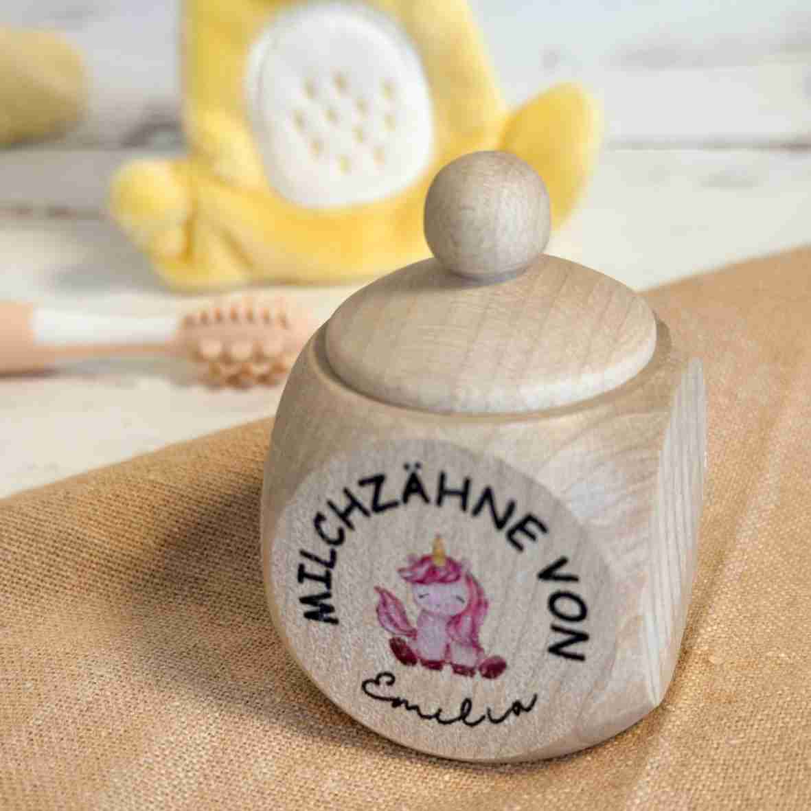 Personalisierte Milchzahndose Einhorn-2 aus Holz