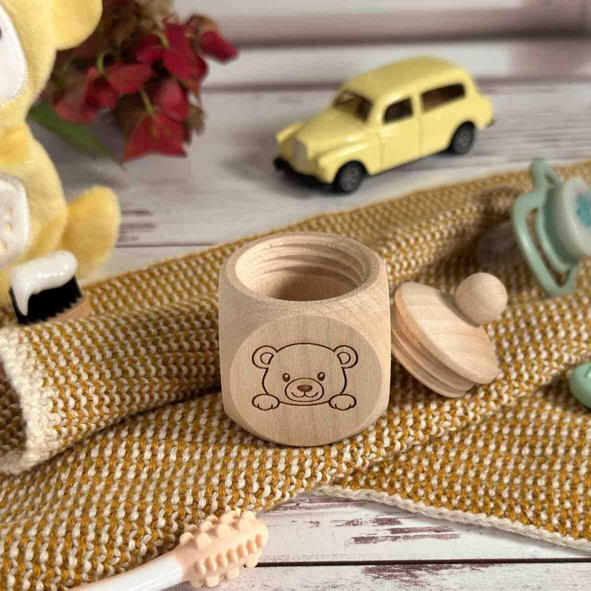 Personalisierte Milchzahndose Teddybär.