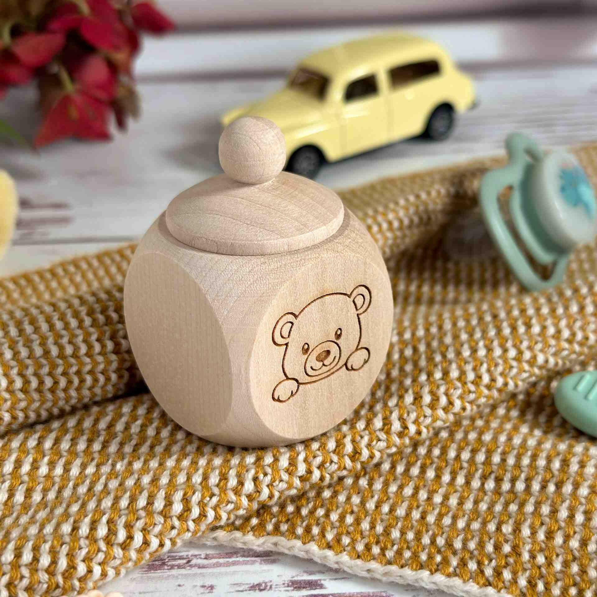 Personalisierte Milchzahndose Teddybär.