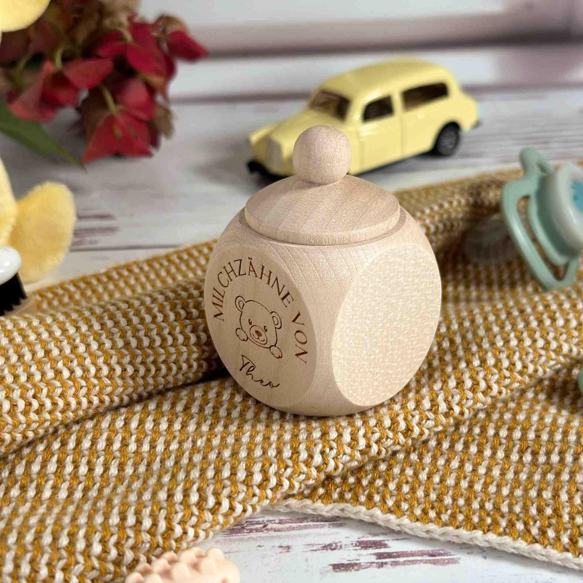 Personalisierte Milchzahndose Teddybär.