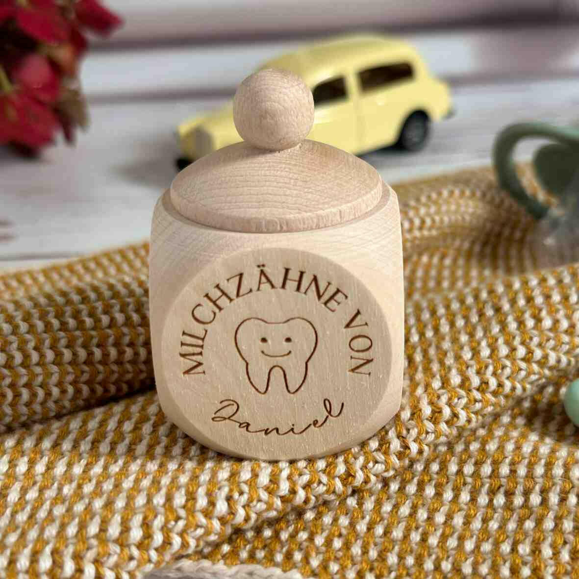 Personalisierte Milchzahndose Zahn.