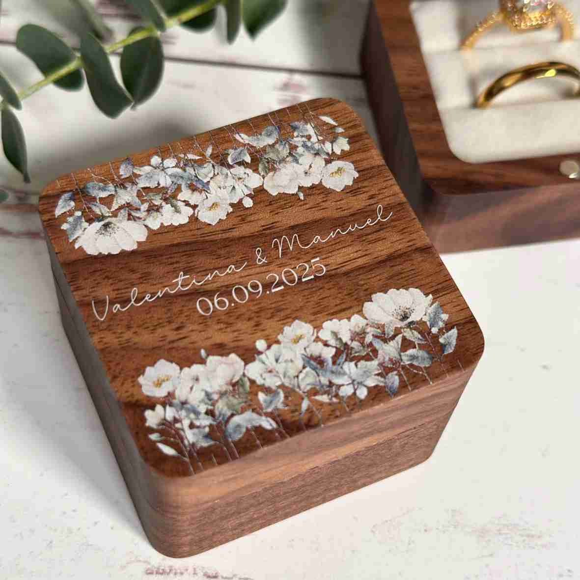 Ringbox Holz Blumenmotiv Namen