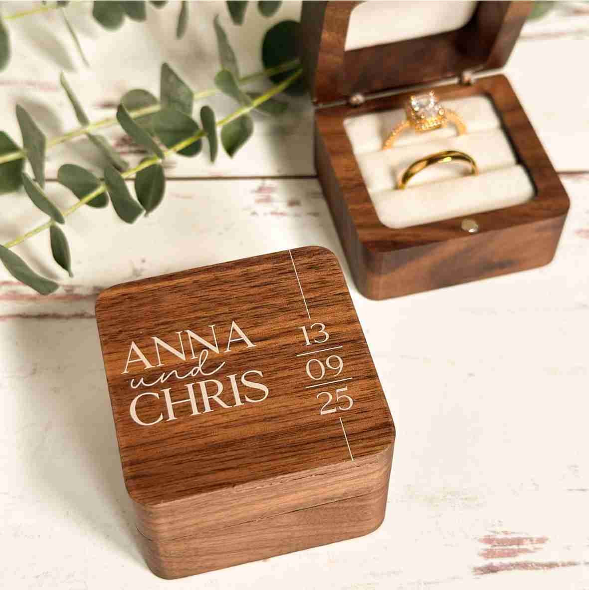Ringbox Holz personalisiert Namen