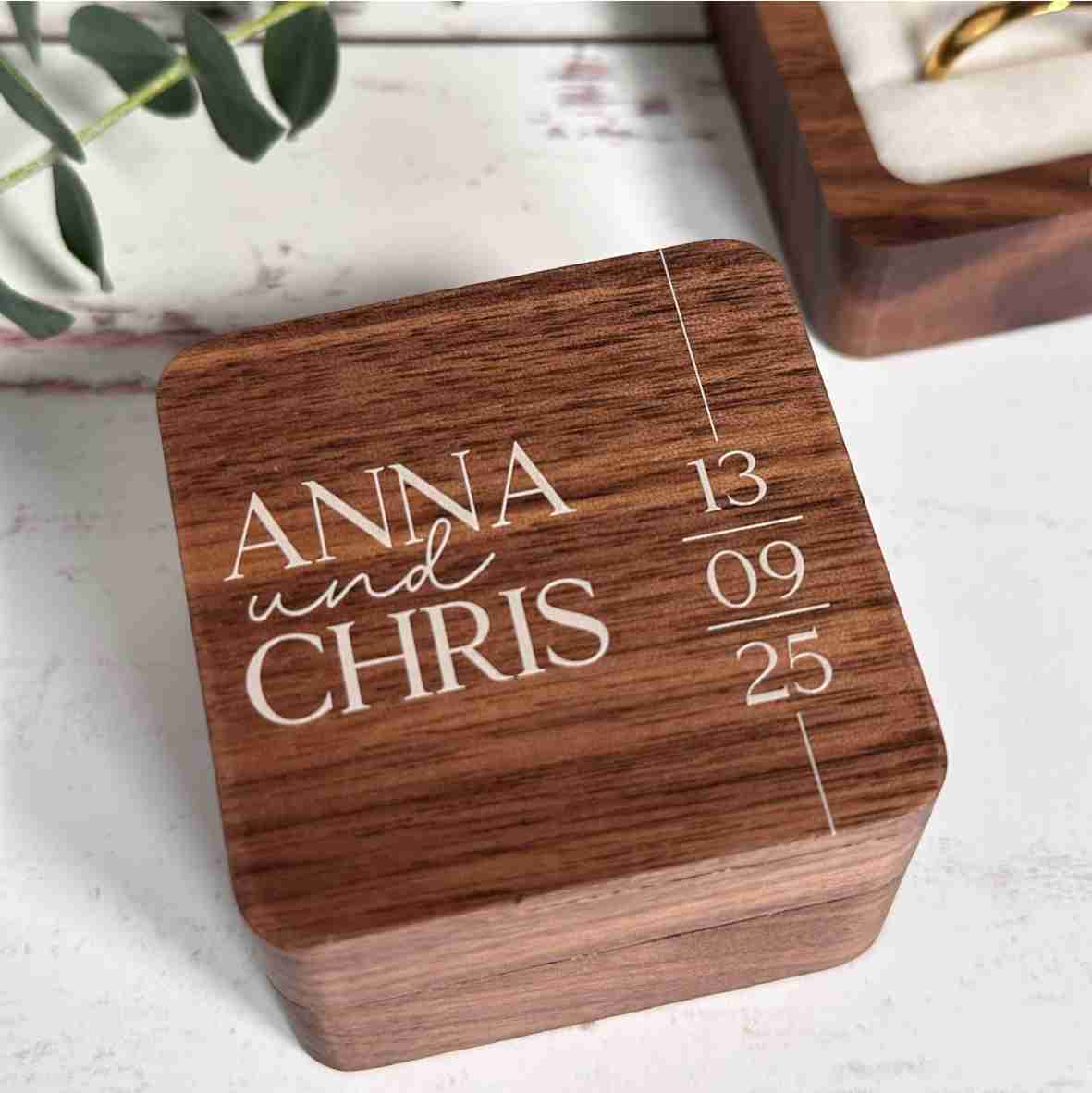 Ringbox Holz personalisiert Namen