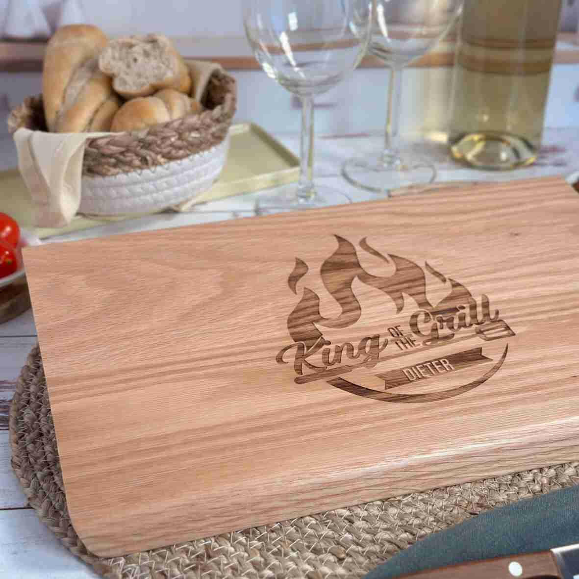 Personalisiertes Schneidebrett Eiche King of the Grill (2).