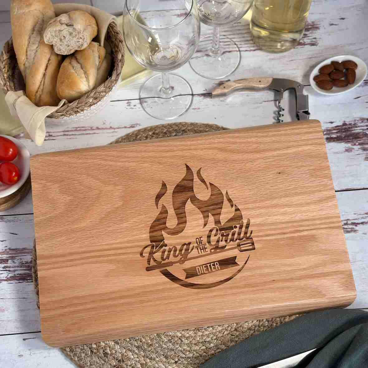 Personalisiertes Schneidebrett Eiche King of the Grill (2).