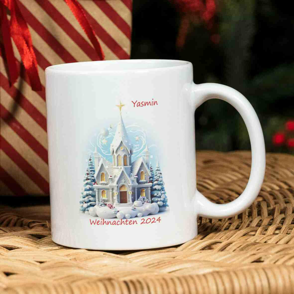 Personalisierte Tasse Christmas Church-Grafik 2025.