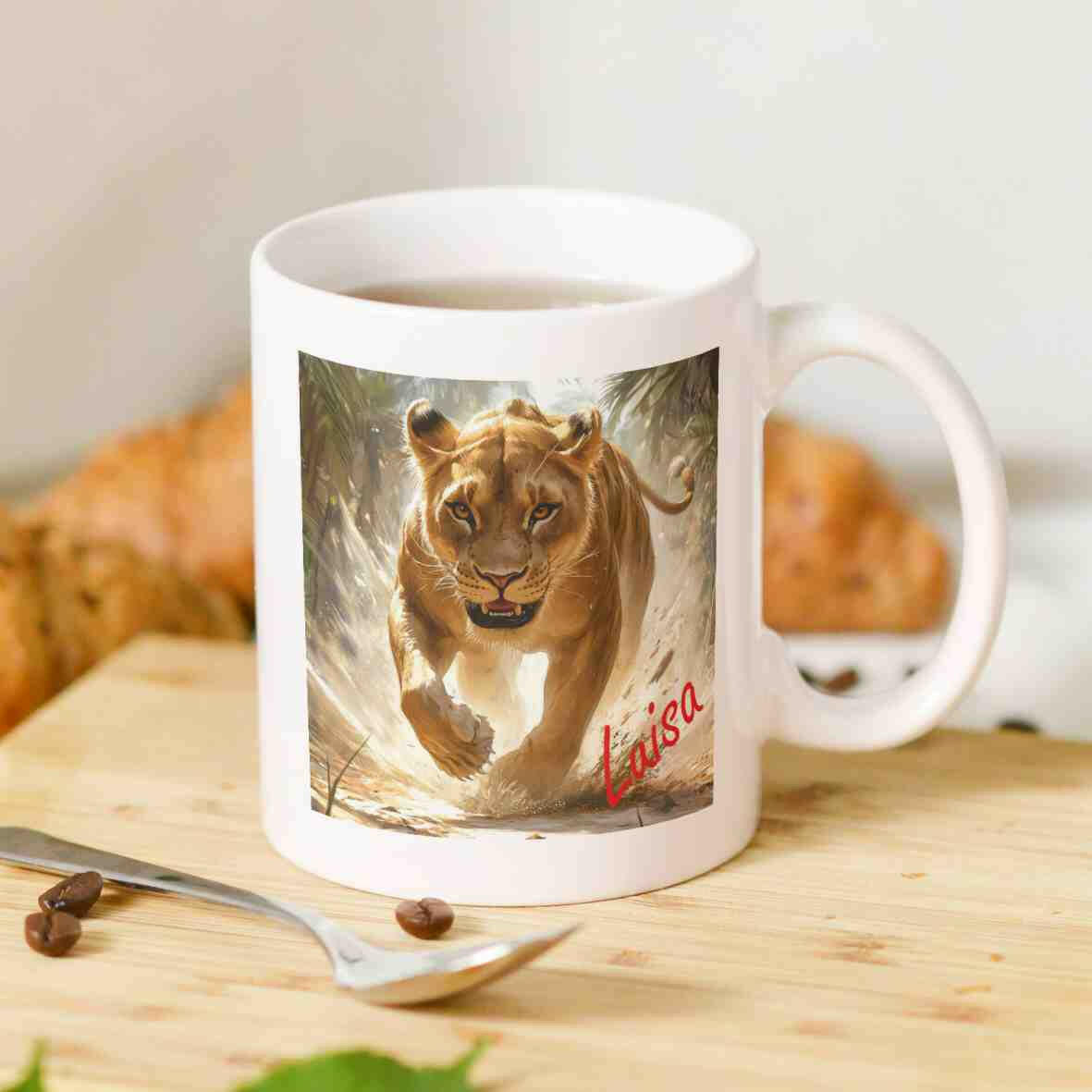 Personalisierte Tasse mächtige Löwin.