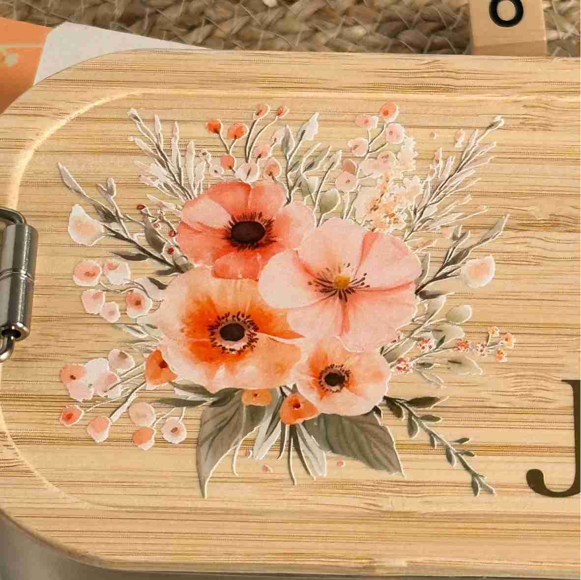 Personalisierte Edelstahl-Brotdose Boho-Blumen | Lunchbox mit Namen & Bambusdeckel