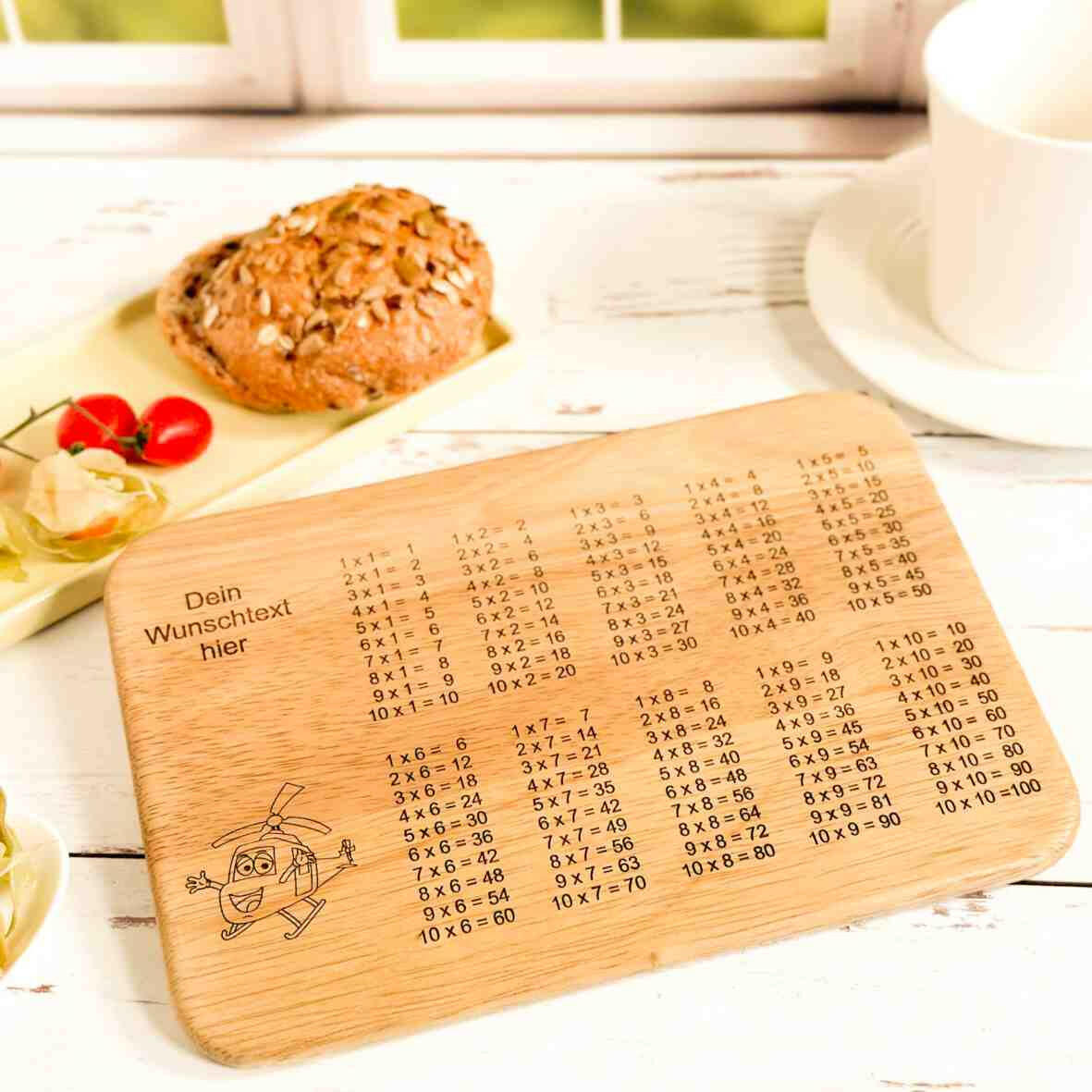 Personalisiertes Frühstücksbrettchen 1 x 1 Schulkind (1).