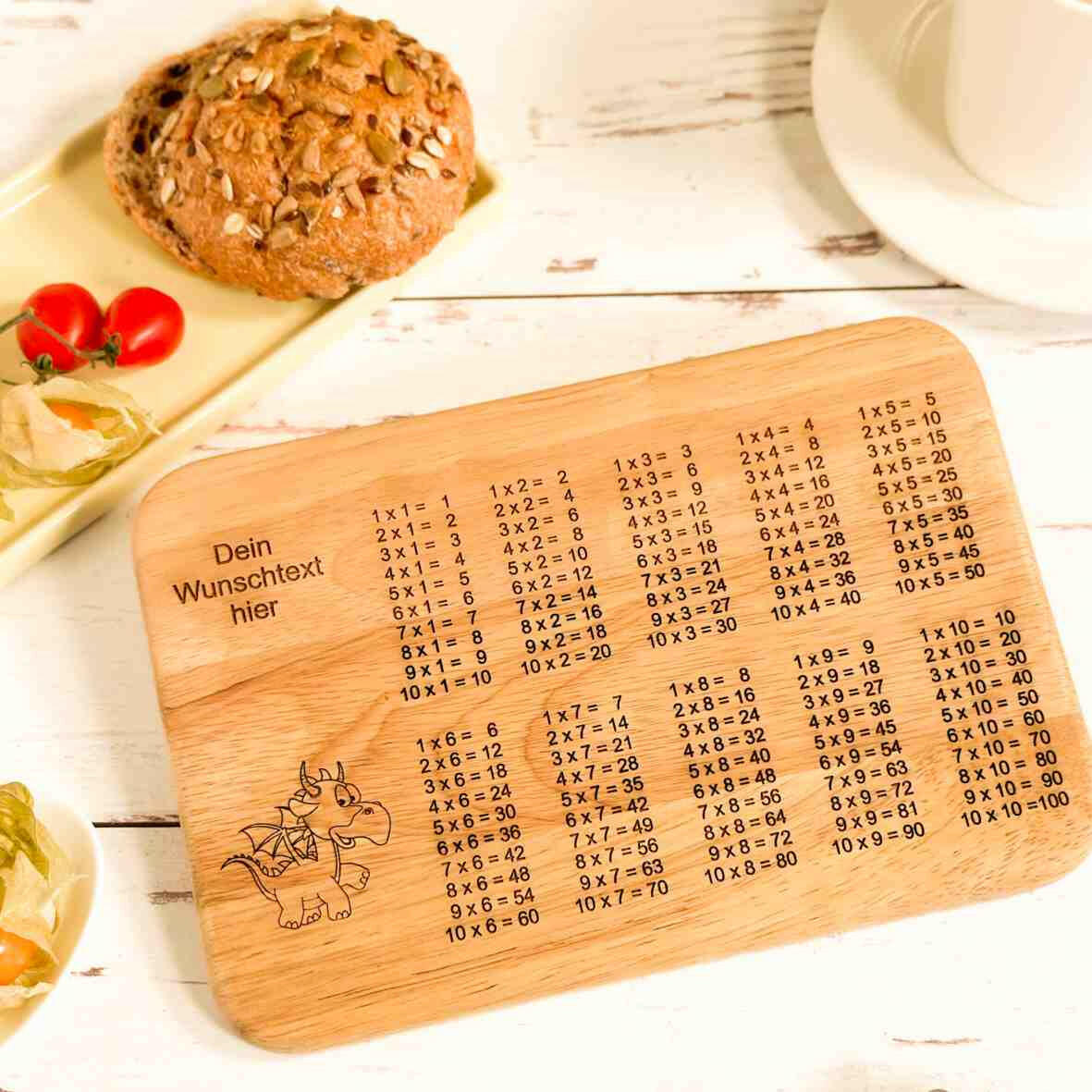 Personalisiertes Frühstücksbrettchen 1 x 1 Schulkind (1).