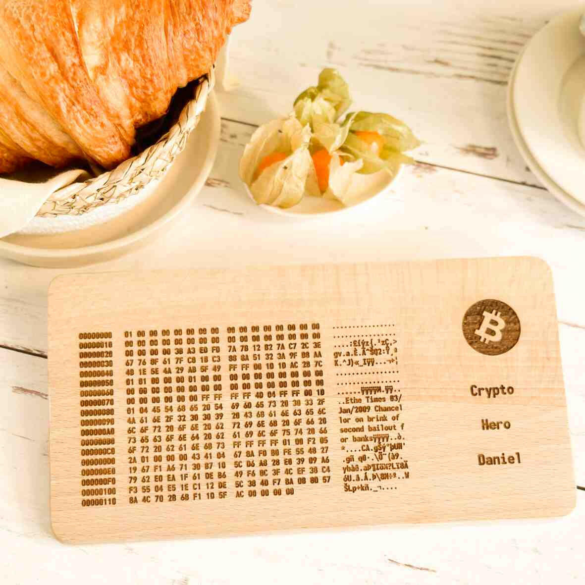 Personalisiertes Frühstücksbrettchen Bitcoin Genesis Block.