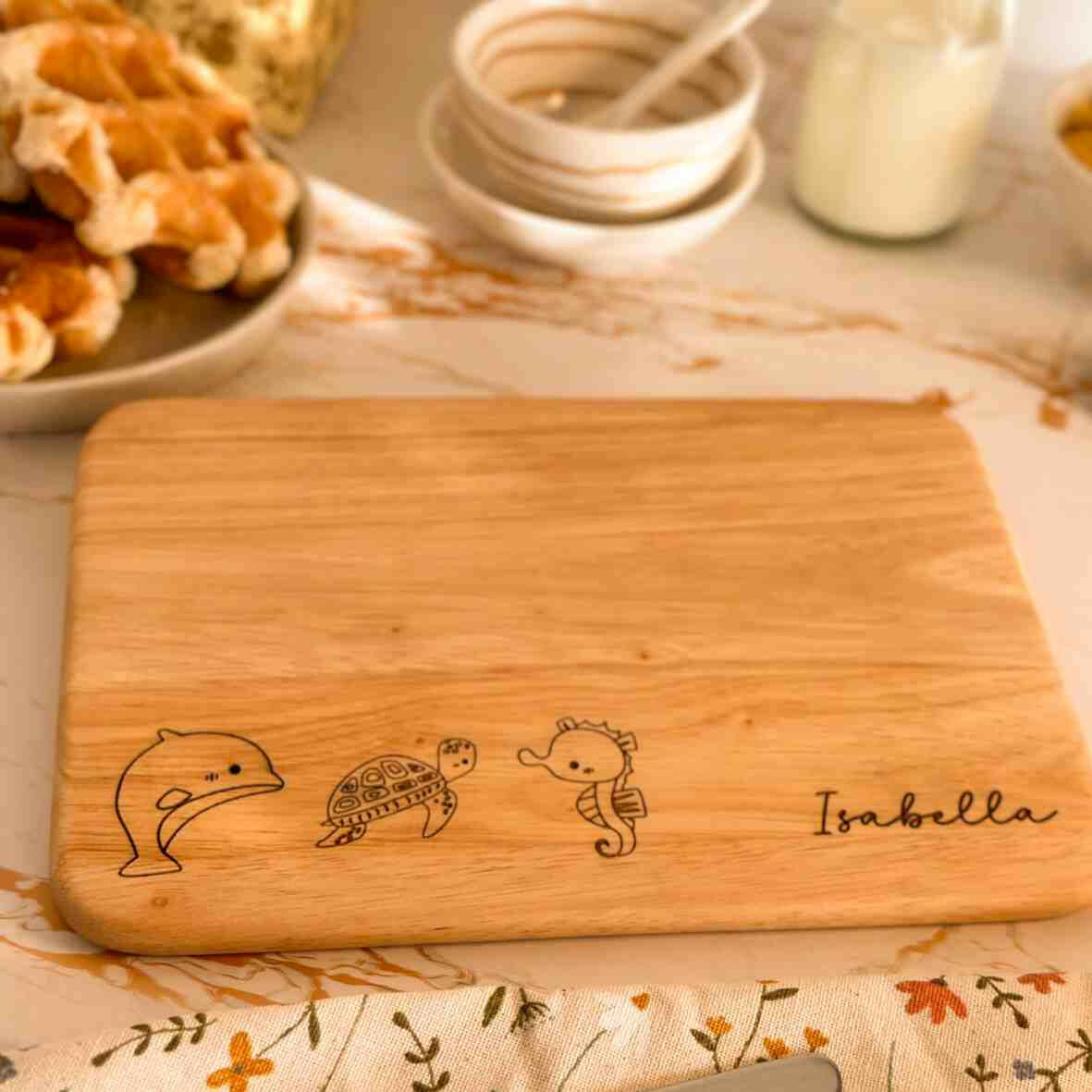 Personalisiertes Frühstücksbrettchen Meerestiere.
