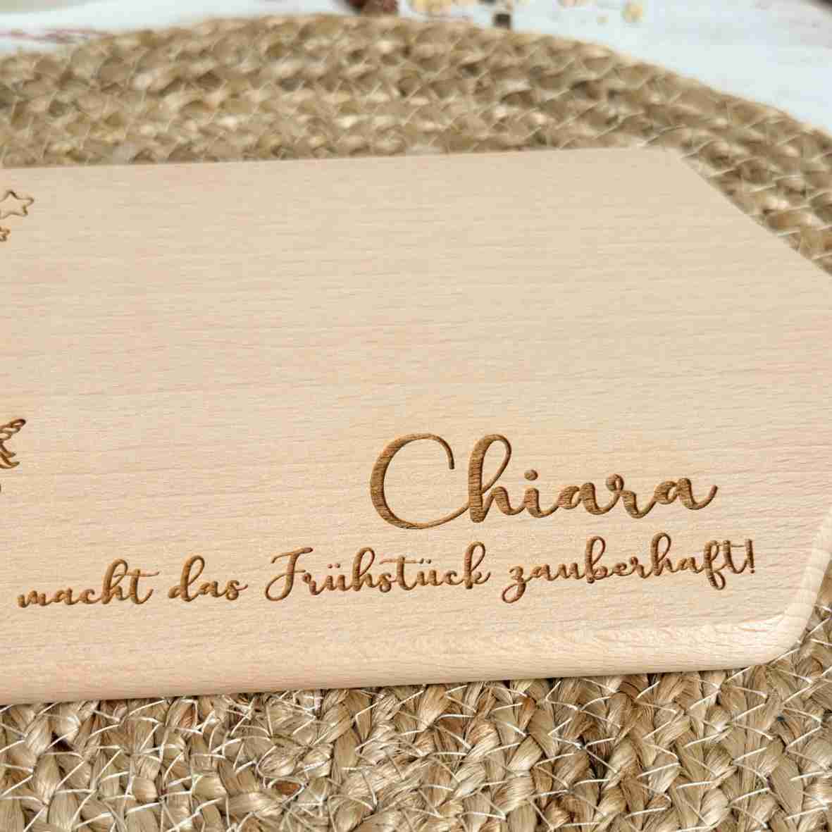Personalisierte Einhorn Frühstücksbrettchen aus Buchenholz mit Name