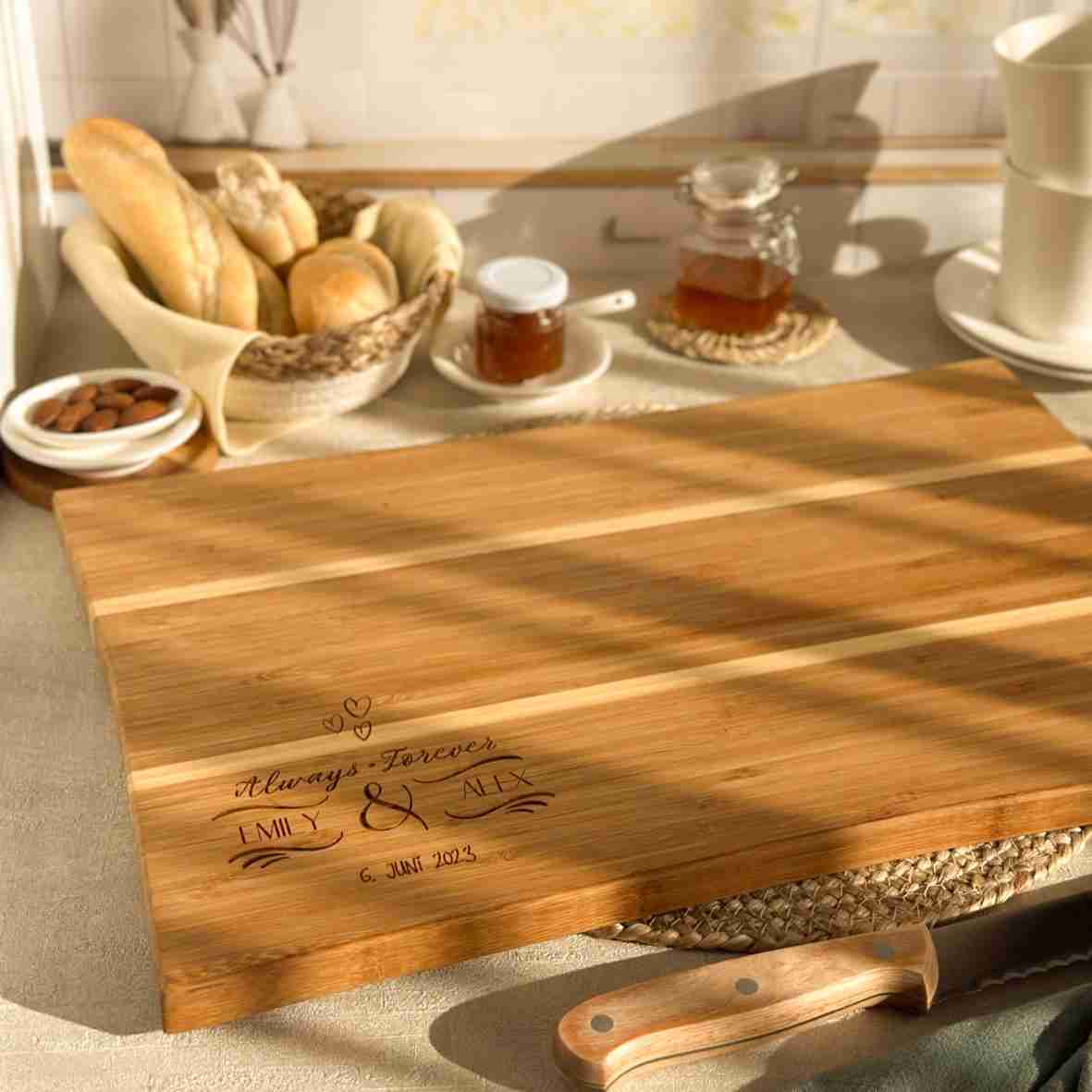 Personalisiertes Schneidebrett Bambus mit Namen