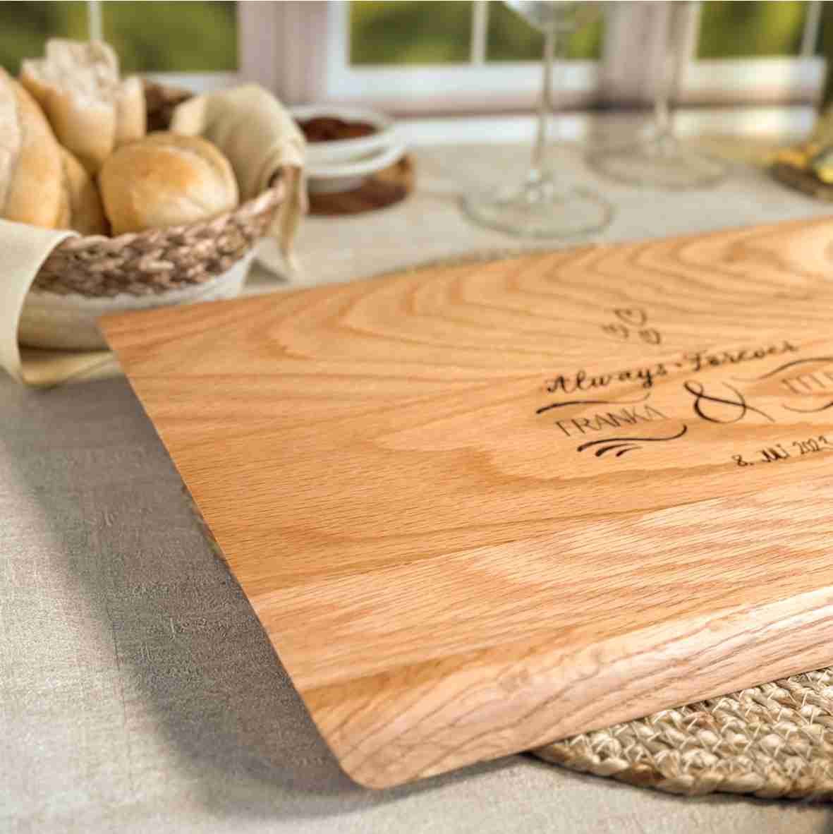 Eichenbrett Gravur Namen Datum Geschenk