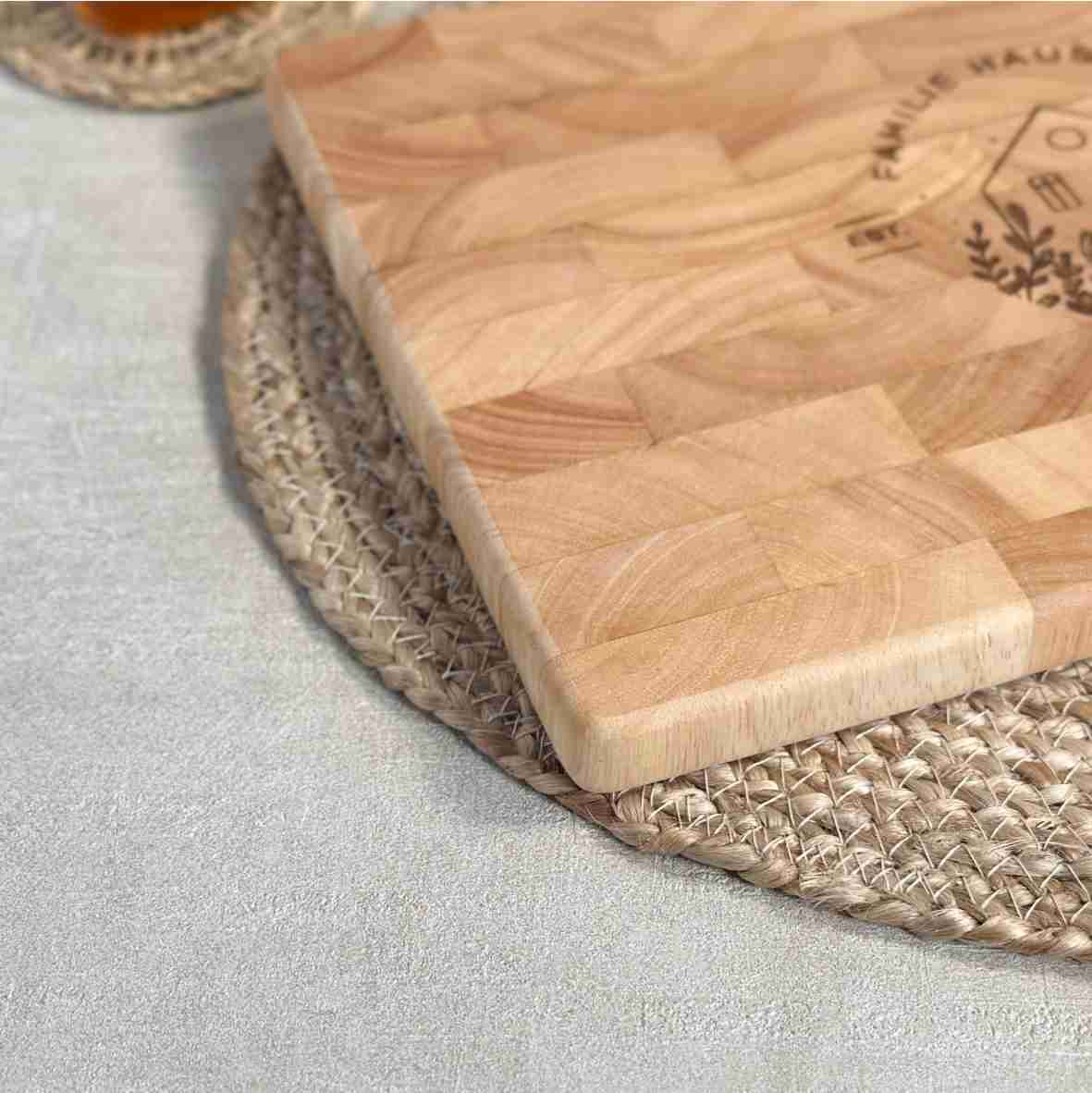 Personalisierte Stirnholz Schneidebrett Hausgravur Familiennamen