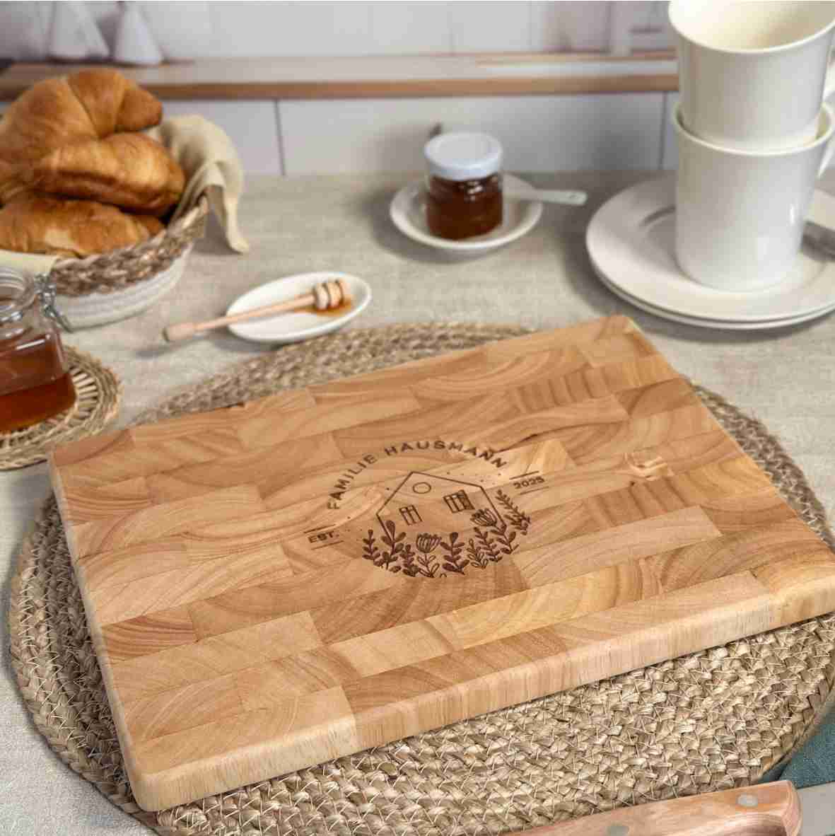 Personalisierte Stirnholz Schneidebrett Hausgravur Familiennamen