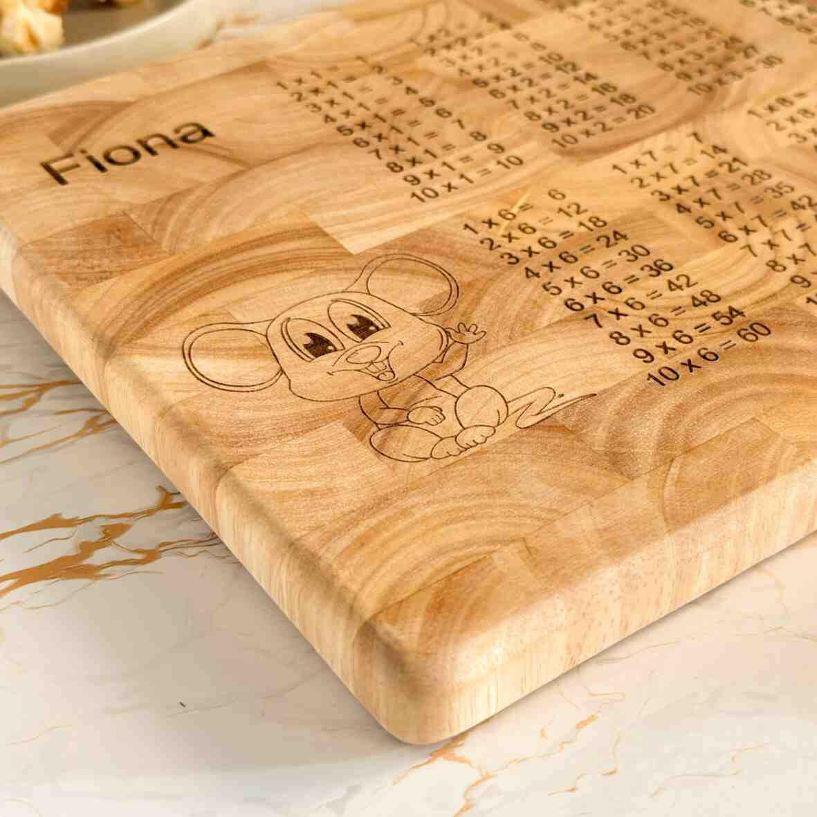 Personalisiertes Schneidebrett Stirnholz 1 x 1 Schulkind.