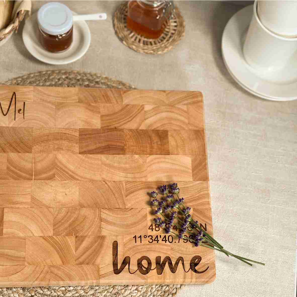 Schneidebrett Stirnholz – personalisiert