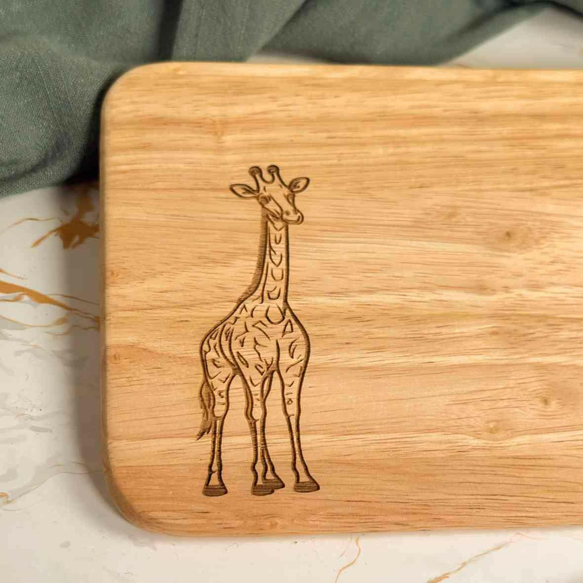 Personalisiertes Frühstücksbrettchen Giraffe.