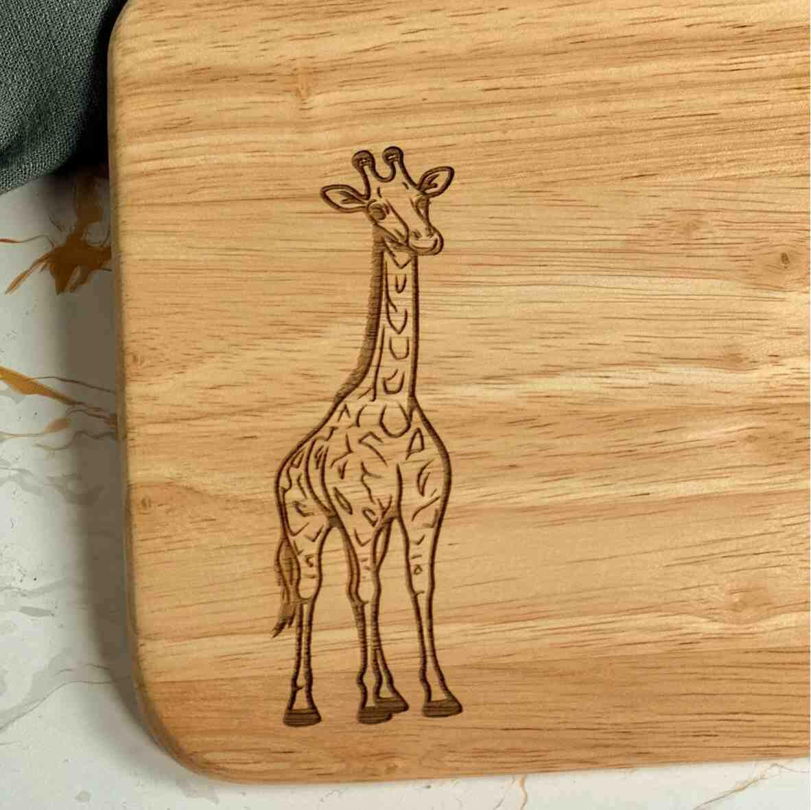 Personalisiertes Frühstücksbrettchen Giraffe.