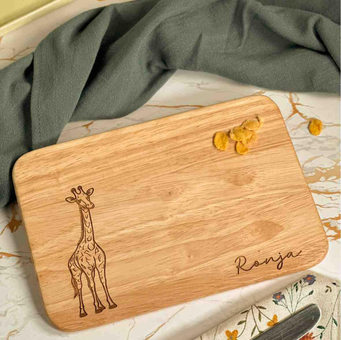 Personalisiertes Frühstücksbrettchen Giraffe.