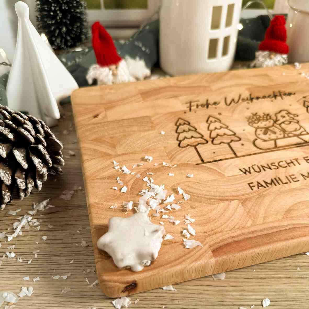 Personalisiertes Schneidebrett Stirnholz Frohe Weihnachten.