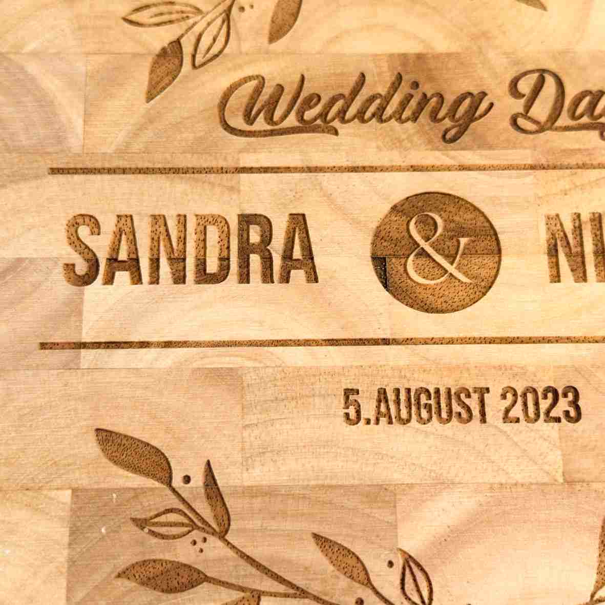 Graviertes Schneidebrett Hochzeit Geschenk