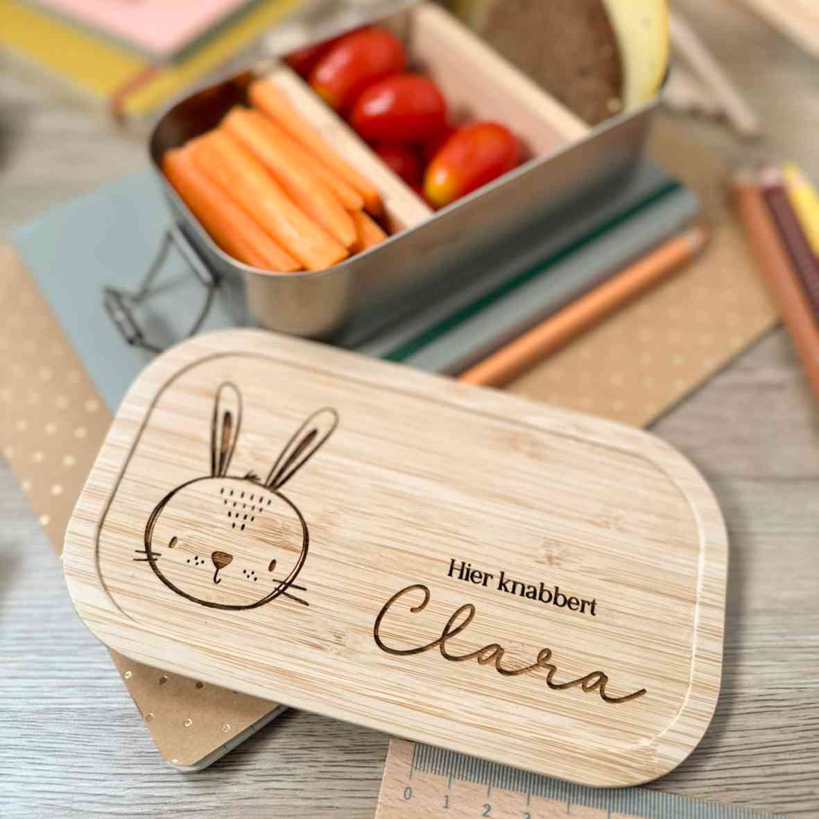 Personalisierte Brotdose mit Hase und Namensgravur