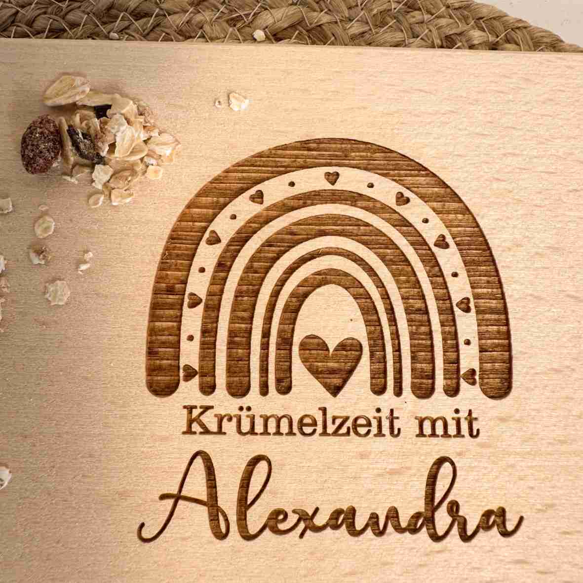 Rechteckiges Frühstücksbrett mit Regenbogen-Gravur und Namen