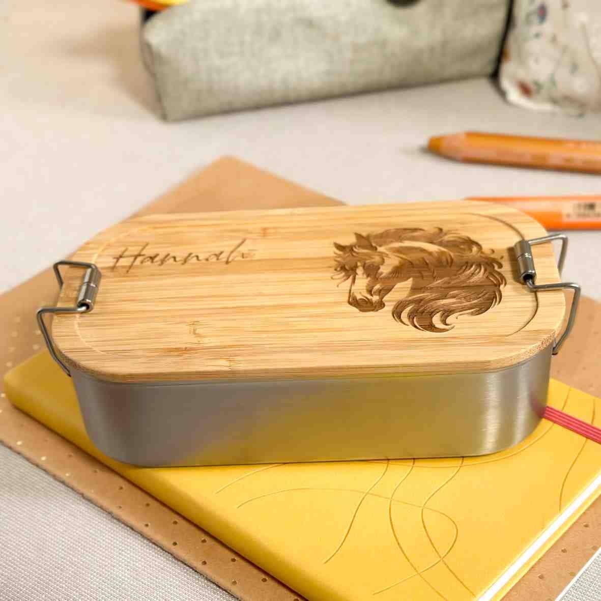 personalisierte Brotdose Pferd - Edelstahl mit Bambusdeckel Villa-Schwein 