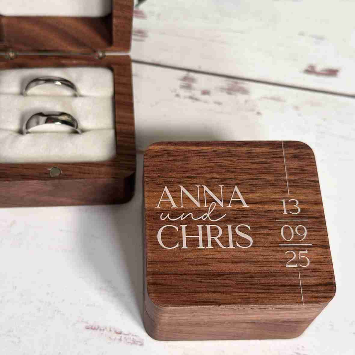 Ringbox Holz personalisiert Namen
