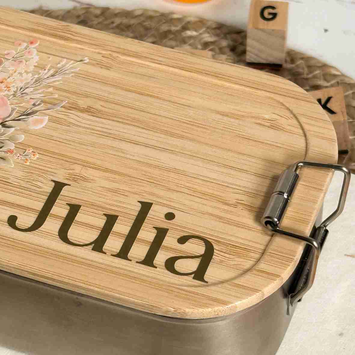 Edelstahl-Brotdose mit Boho-Blumen und Name.