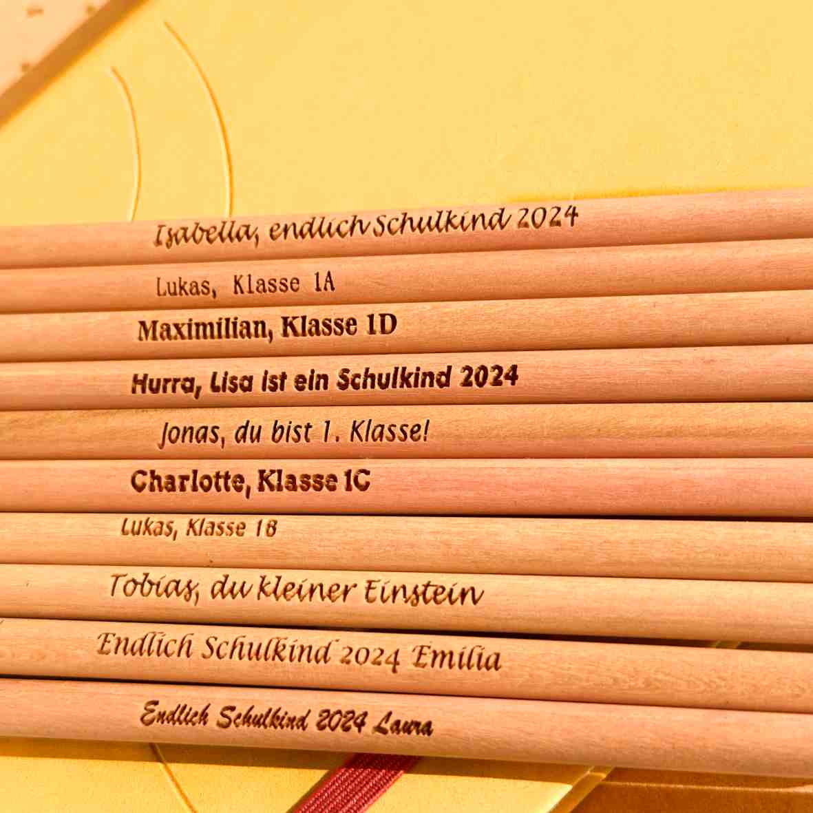 Bleistift mit Namen, für berufliche und private Zwecke, FSC, klimaneutral - Villa-Schwein 