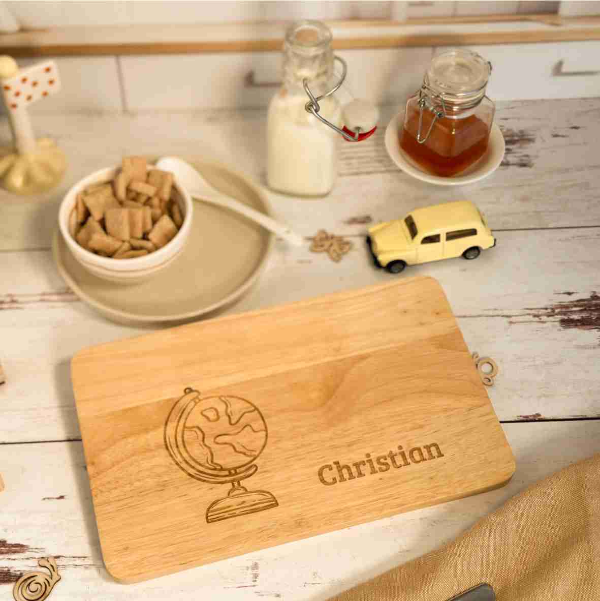 Frühstücksbrett Holz Globus – Christian